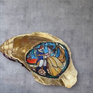 Gold Beauty and the Beast Decorative Oyster Shell Art